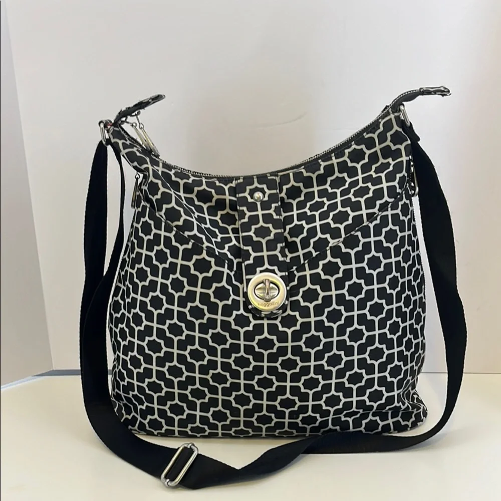 Baggallini Black & White Geometric Print Travel Purse Laptop Work Shoulder Bag